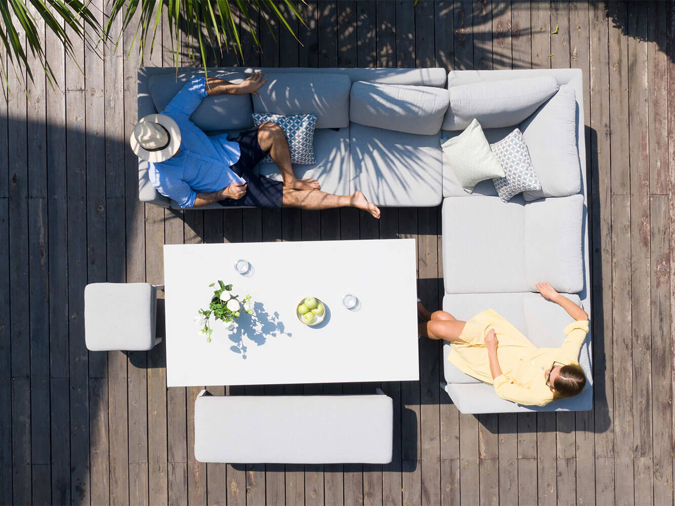 Conjunto de Jantar de Canto com Mesa Elevatória Argenta Conjunto de Jantar de Canto com Mesa Elevatória Argenta