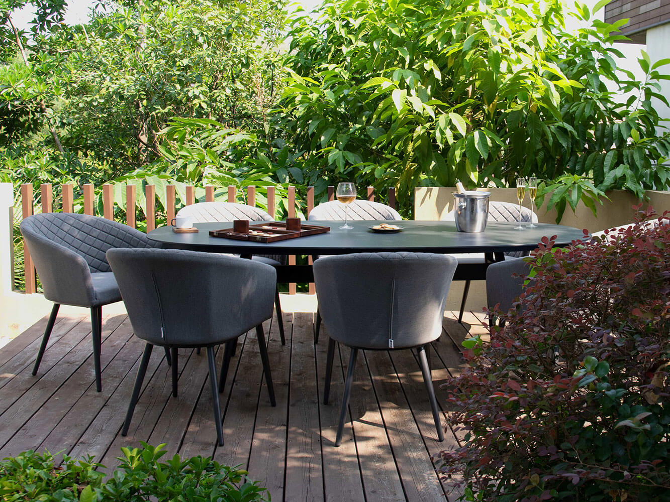 Napoli 8 Seat Oval Dining Set Napoli 8 Seat Oval Dining Set