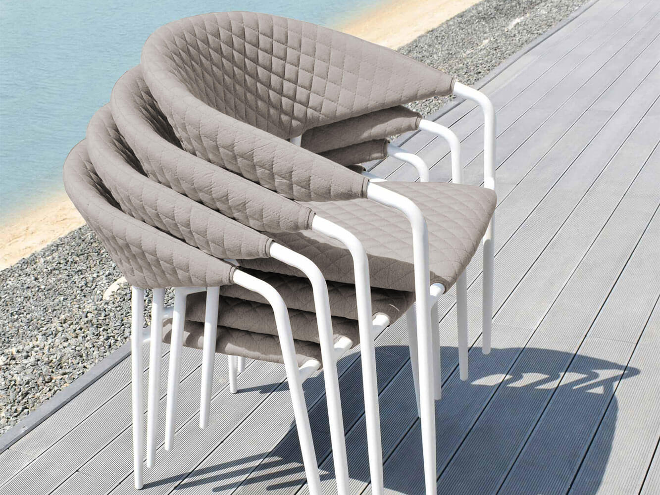 Nuoro 4 Seat Square Dining Set