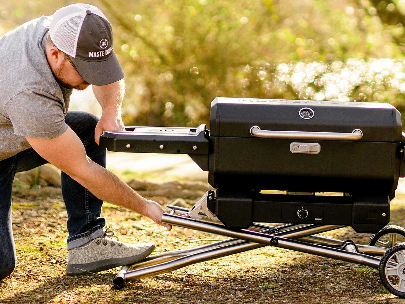 Masterbuilt QuickCollapse™ Cart with Side Shelves