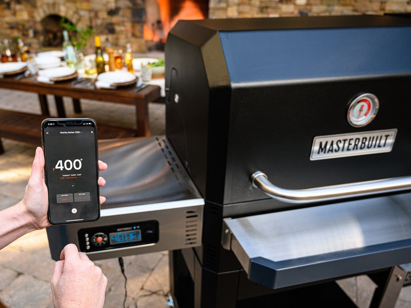 Masterbuilt Gravity Series 1050 Digital Charcoal Grill & Smoker