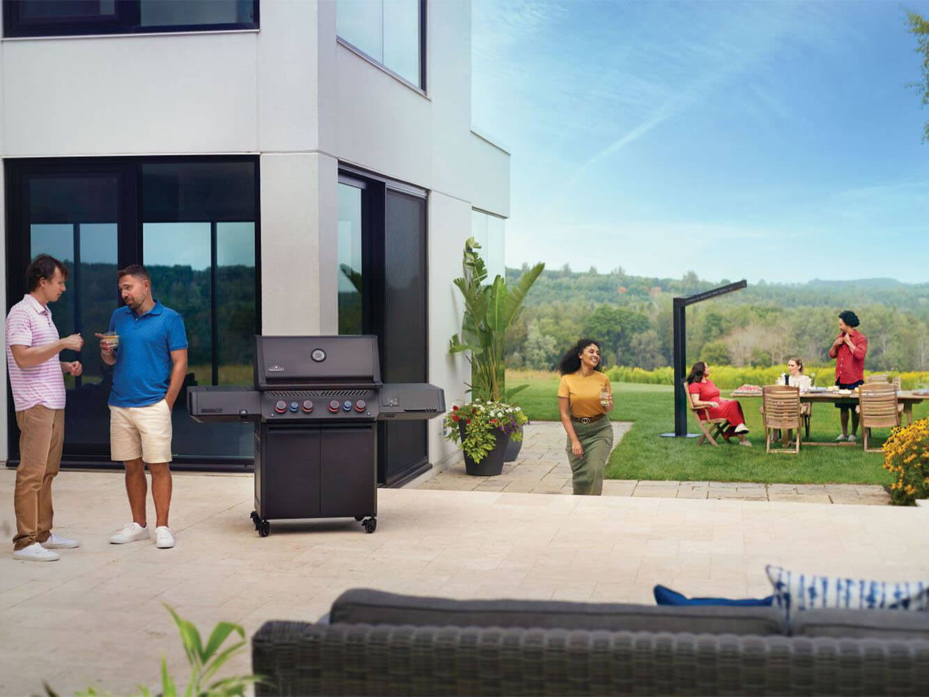 Napoleon Phantom Prestige 500 Connected RSIB Gas Grill 