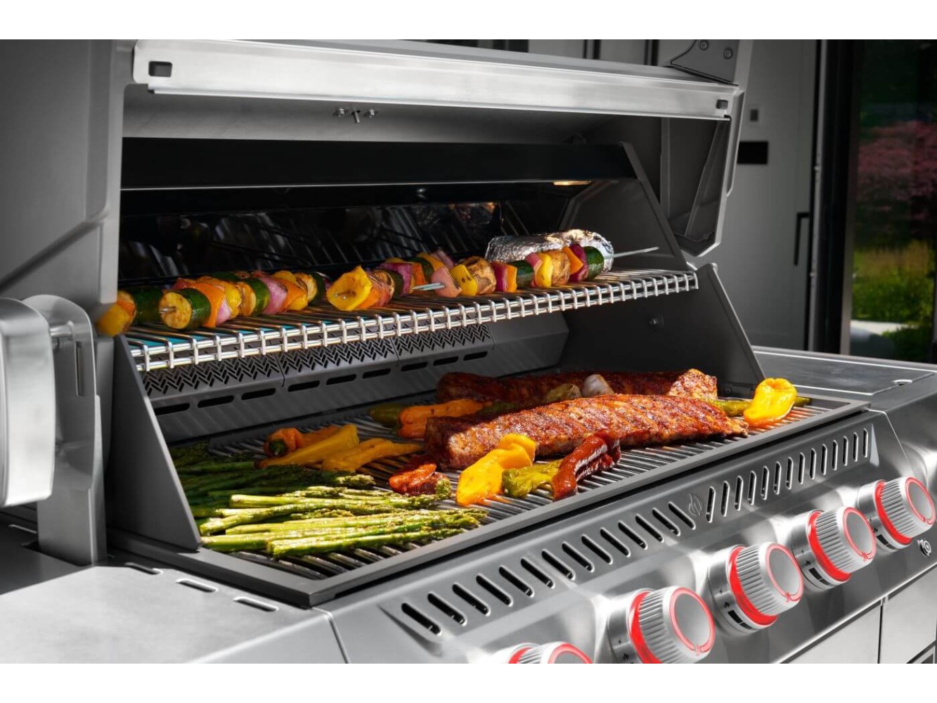 Napoleon Prestige PRO 665 Elite Gas Grill